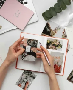 top-view-wedding-planner-resources-arrangement